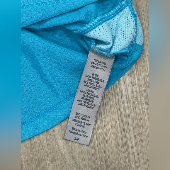 Sz.S-Champion Sports Built in Bra Tank- Blue Light blue - Picture 9 of 14